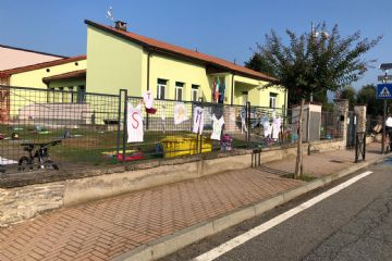 Vista della Scuola Primaria dalla strada